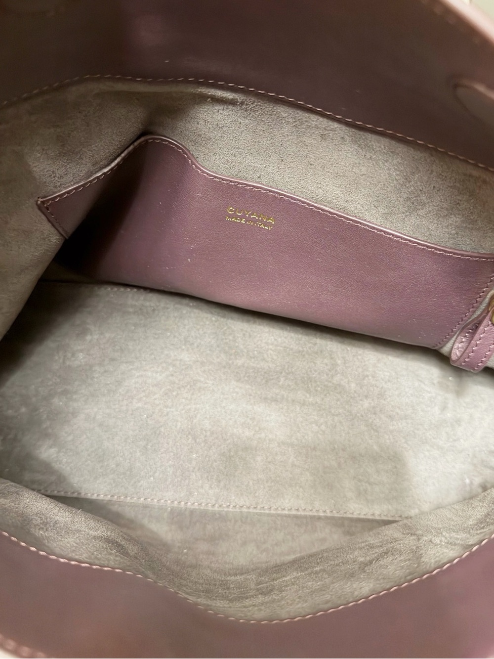 Cuyana Forma Shoulder Bag in Plum Compact Functional Purse - Picture 9 of 12